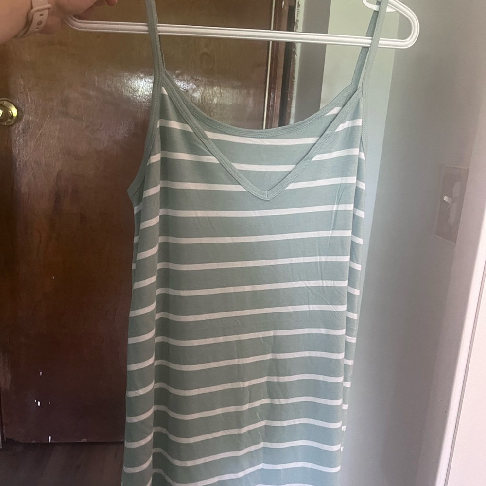 Zenana Outfitters Green and White Sleeveless Camisole